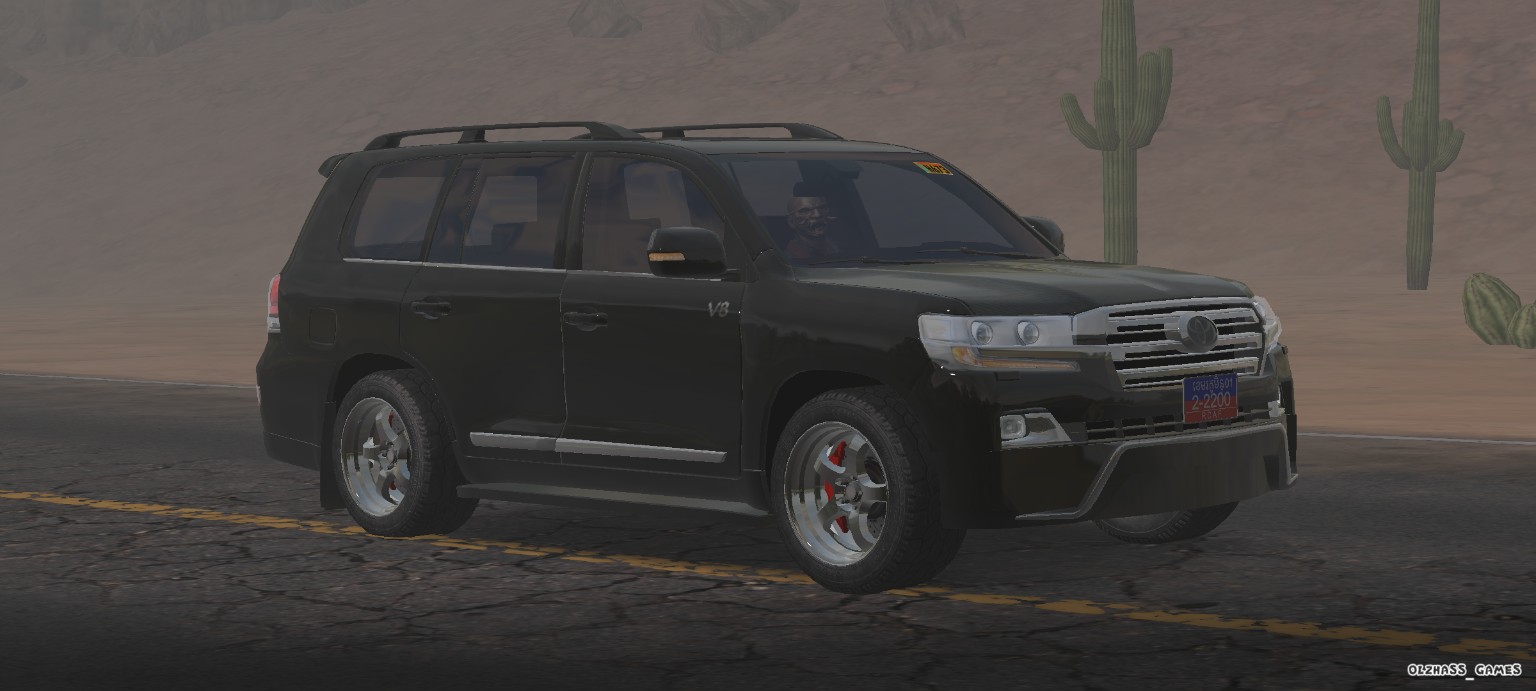 Land Cruiser V8 front side view
