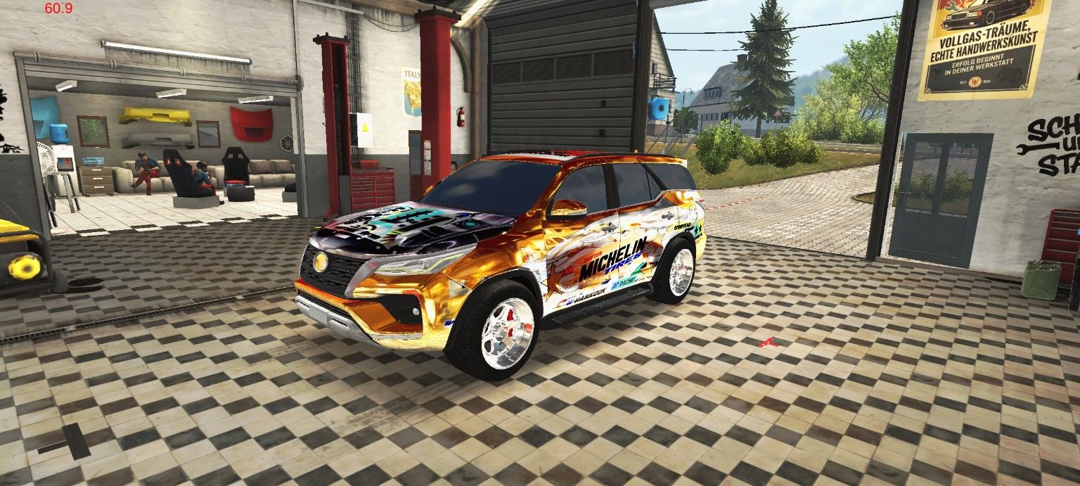 Gold Rally SUV